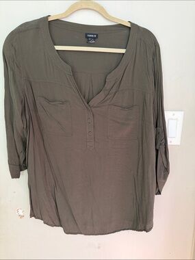 torrid Olive Green Scoop-Neck Button Blouse